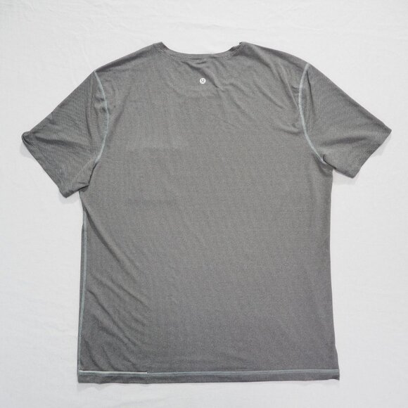 Lululemon Shirt Mens Extra Large Gray Tech Performance Stretch Mesh Breathable - Picture 2 of 7